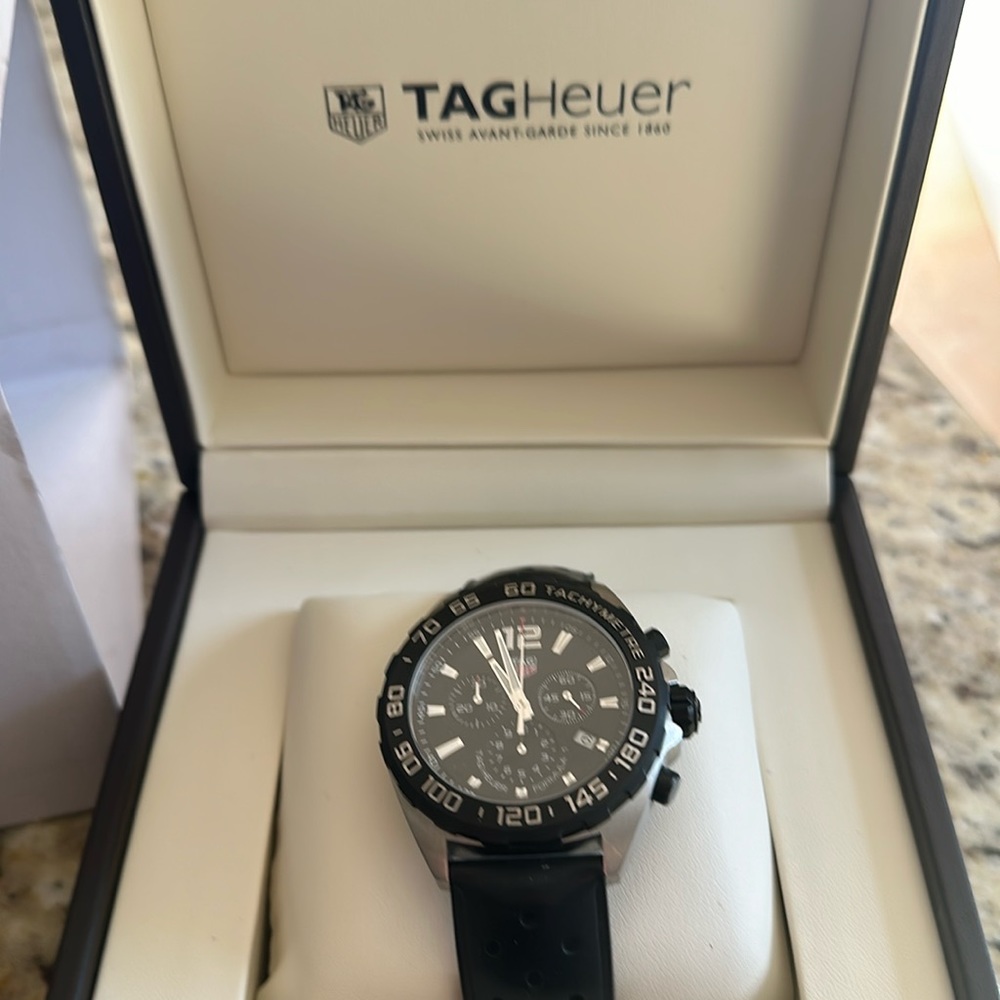 TAG HUER - AQUARACER WATCH